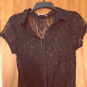 Short sleeve lace top